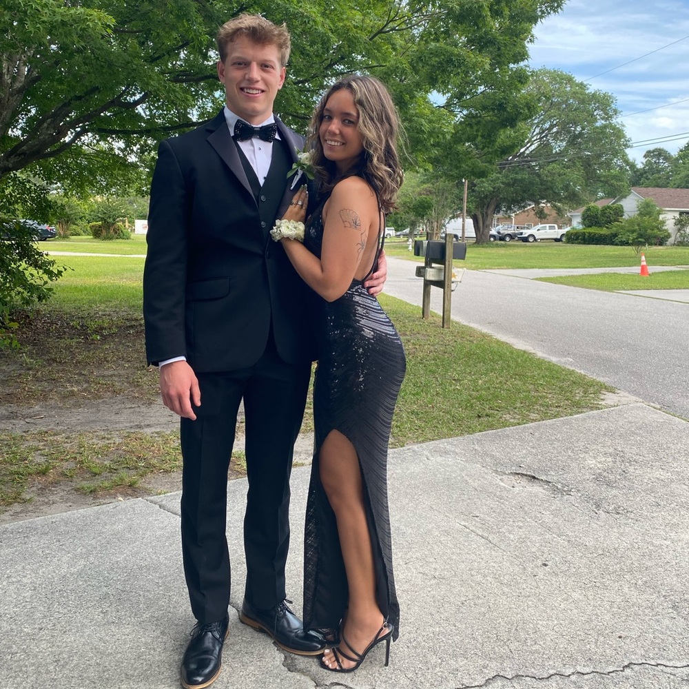 Windsor Black Emberly Sequin One-Shoulder High Slit Formal Dress